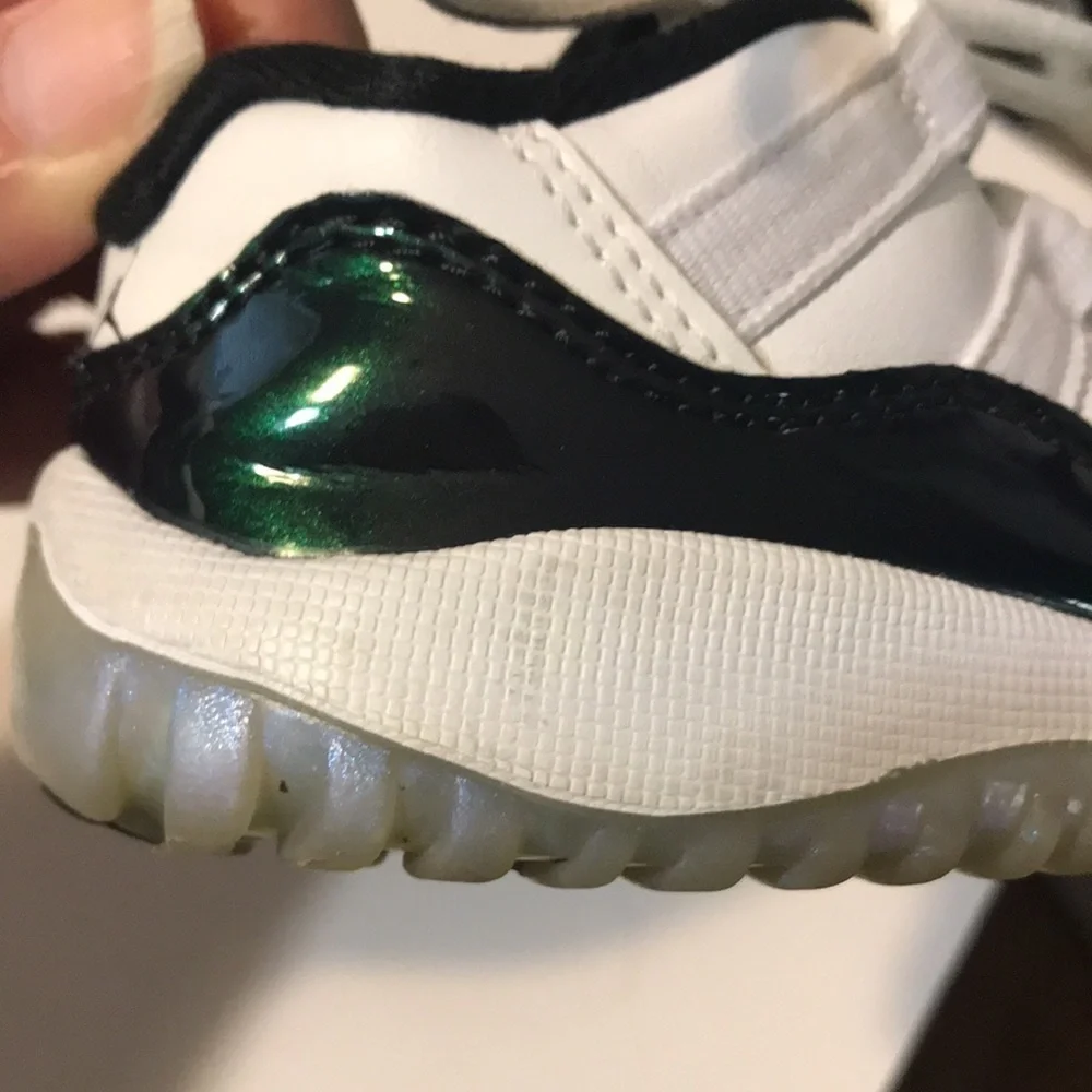 Boy’s Jordan 11 Retro Concord Sneakers